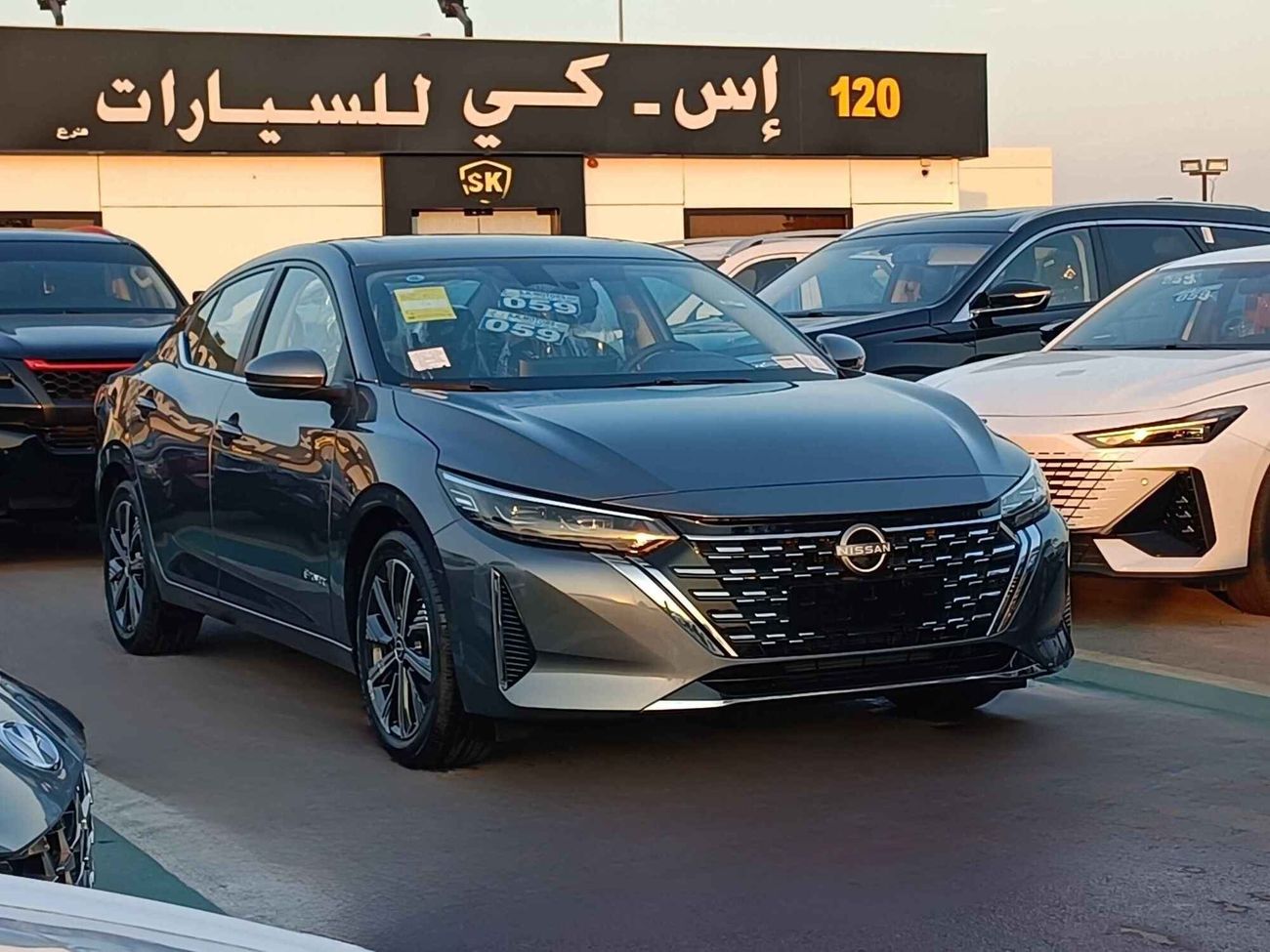 نيسان سيلفي 300 E-POWER PLUG IN HYBRID, 1.2L V4 / SUNROOF AND MUCH MORE (CODE # 67949)