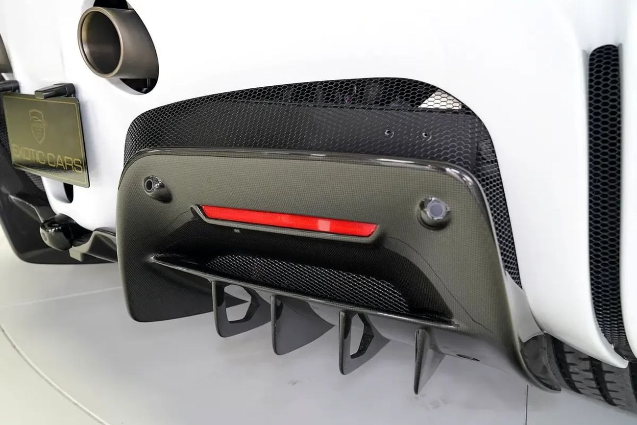 فيراري SF90 ستراديل SPIDER