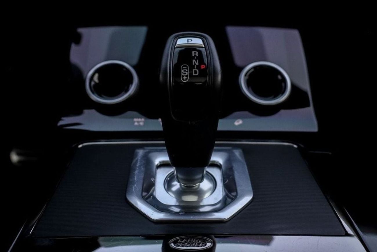 Land Rover Range Rover Evoque Range Rover Evoque P200 R-Dynamic SE 2020 GCC under Warranty with Flexible Down-Payment.