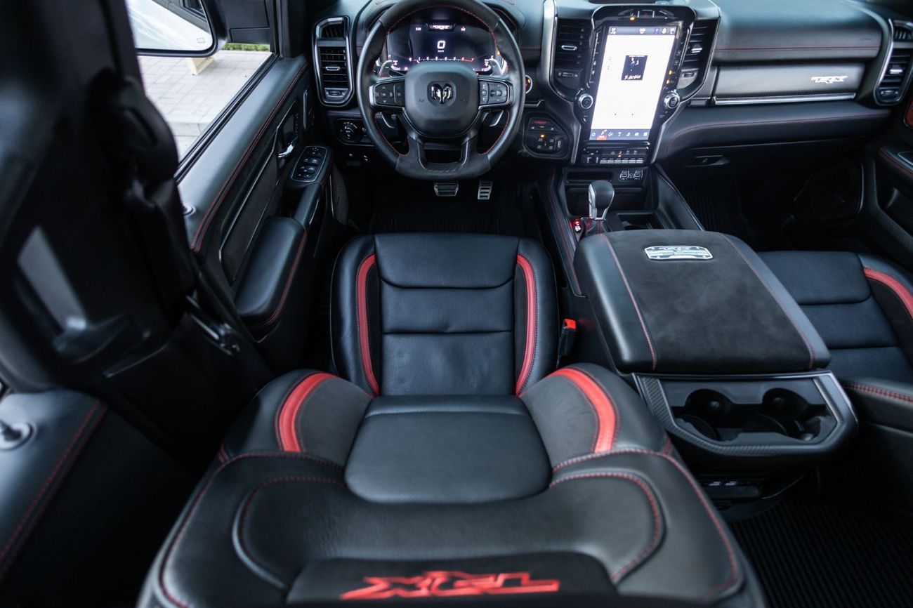 رام 1500 TRX 6.2L (5 Seater)