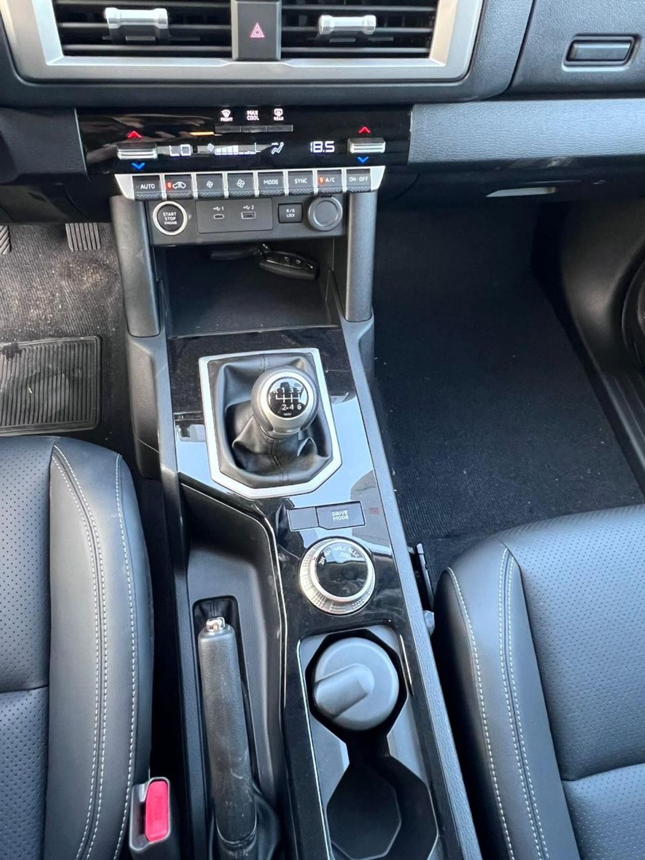 Mitsubishi L200 MITSUBISHI L200 DIESEL 2.4L AUTOMATIC