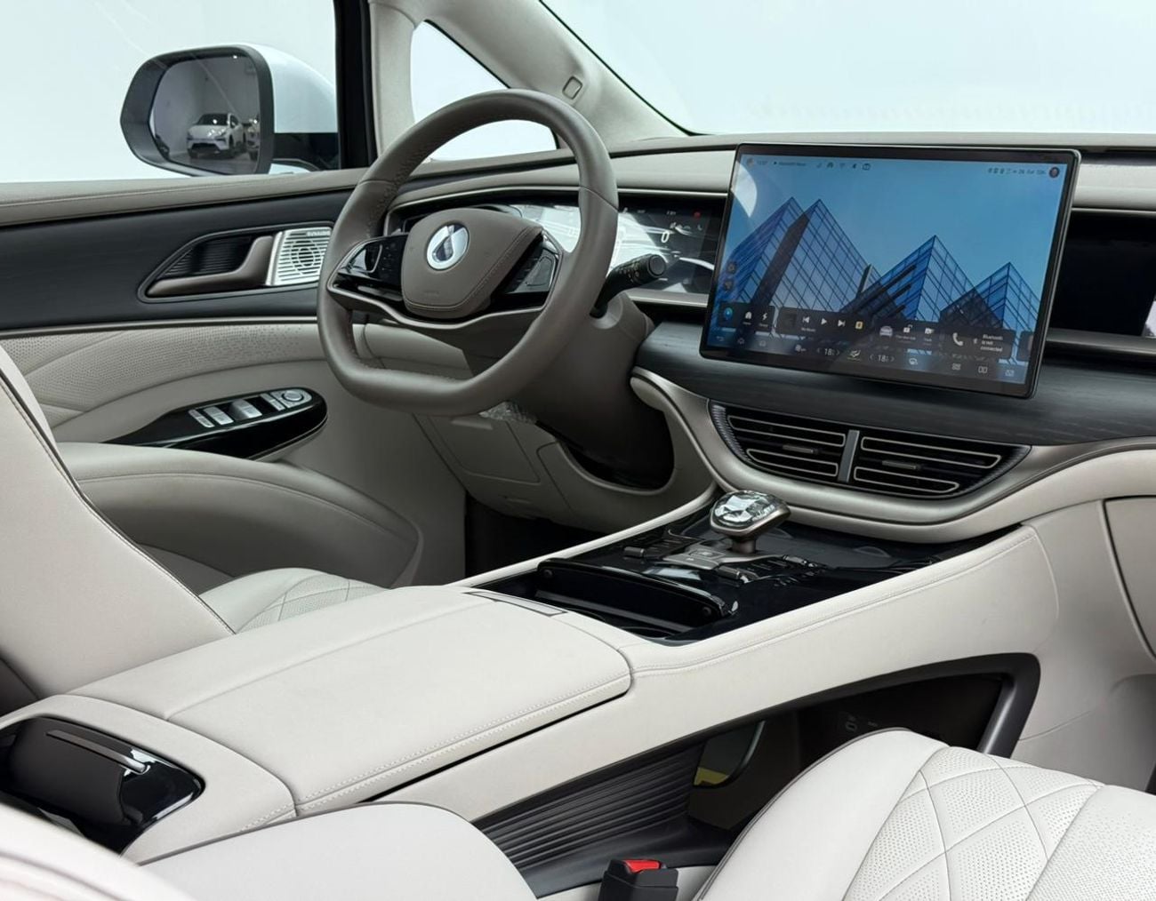 Denza D9 2023 Denza D9, Warranty, Very Low Km, Pilot Seats, Fully Loaded, Excellent Condition, Chinese