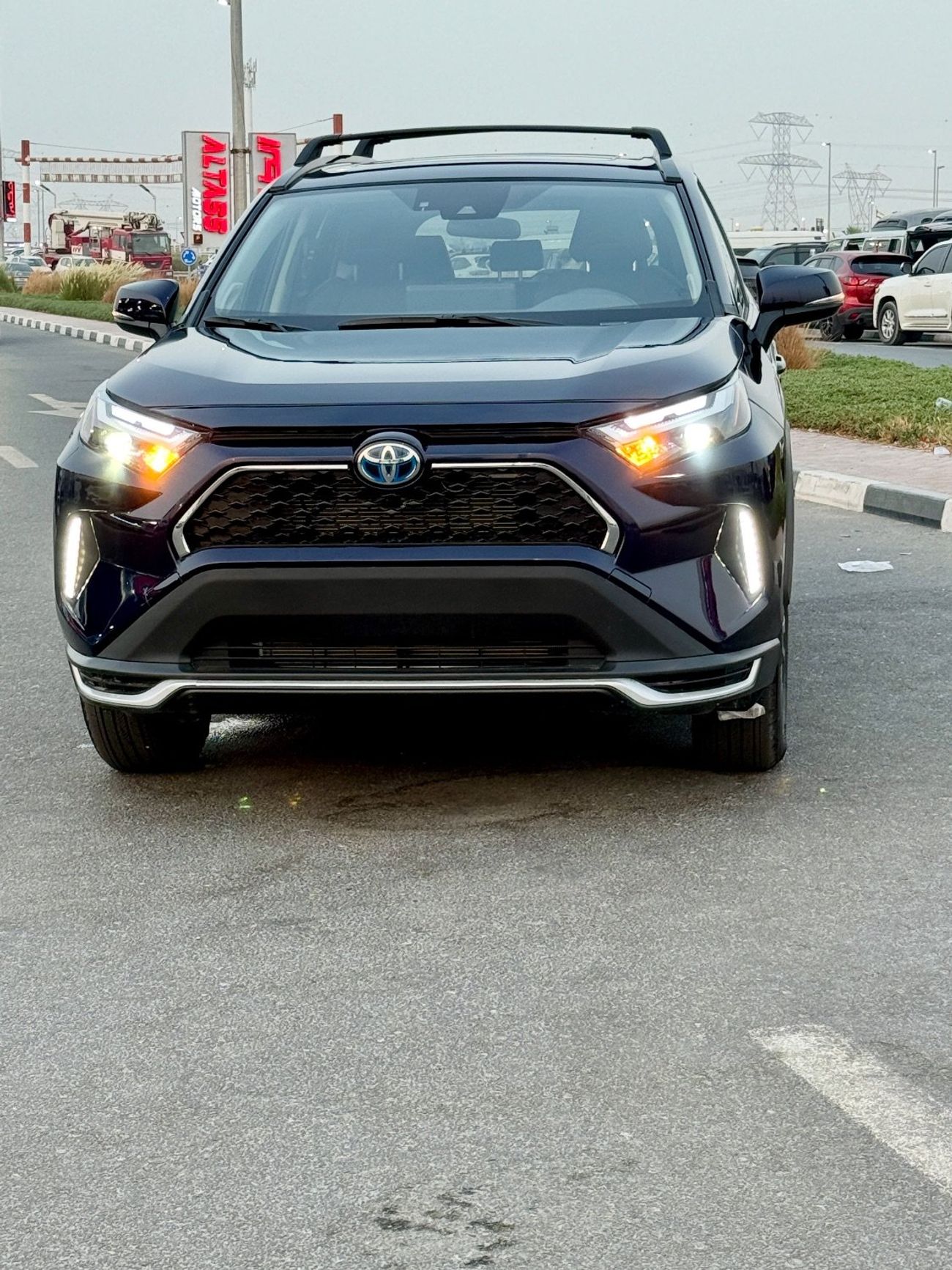 Toyota RAV4 RAV4 xle premium Hybrid AWD 4x4