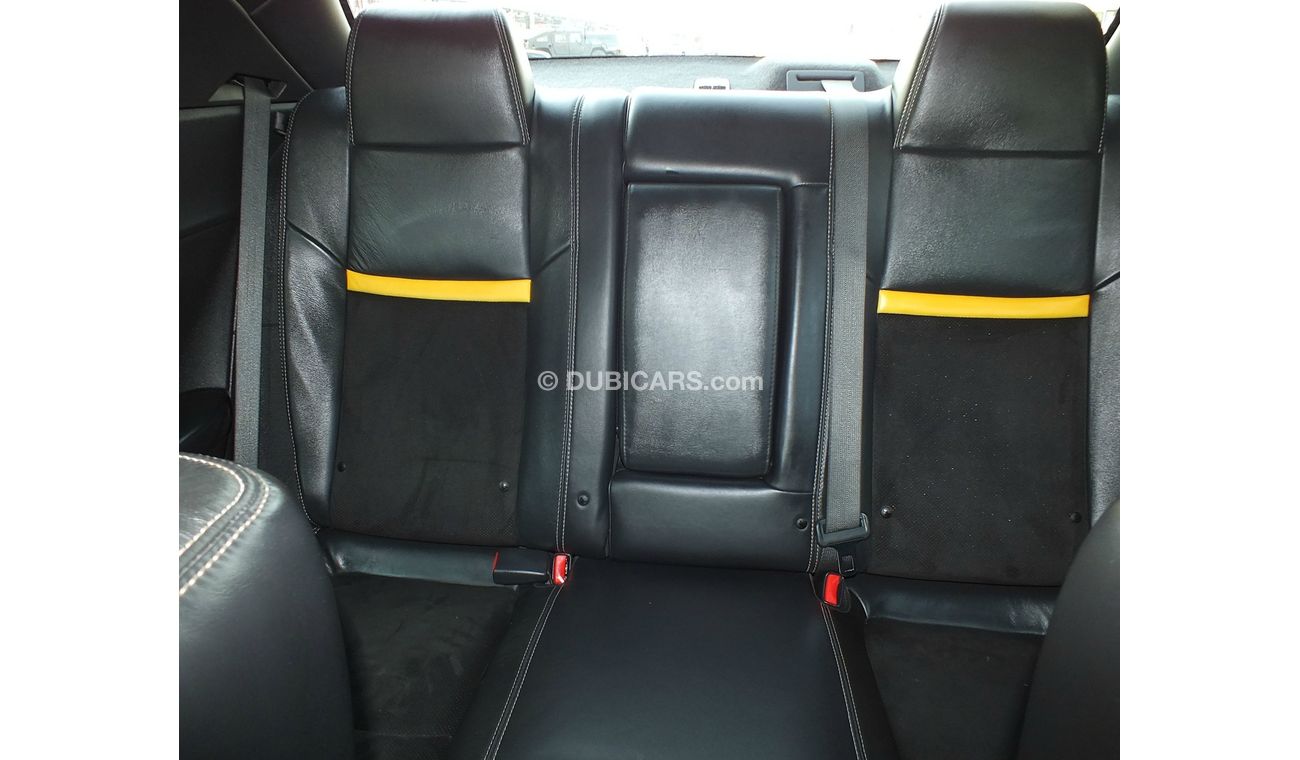 Dodge Challenger SRT YELLOW JACKET