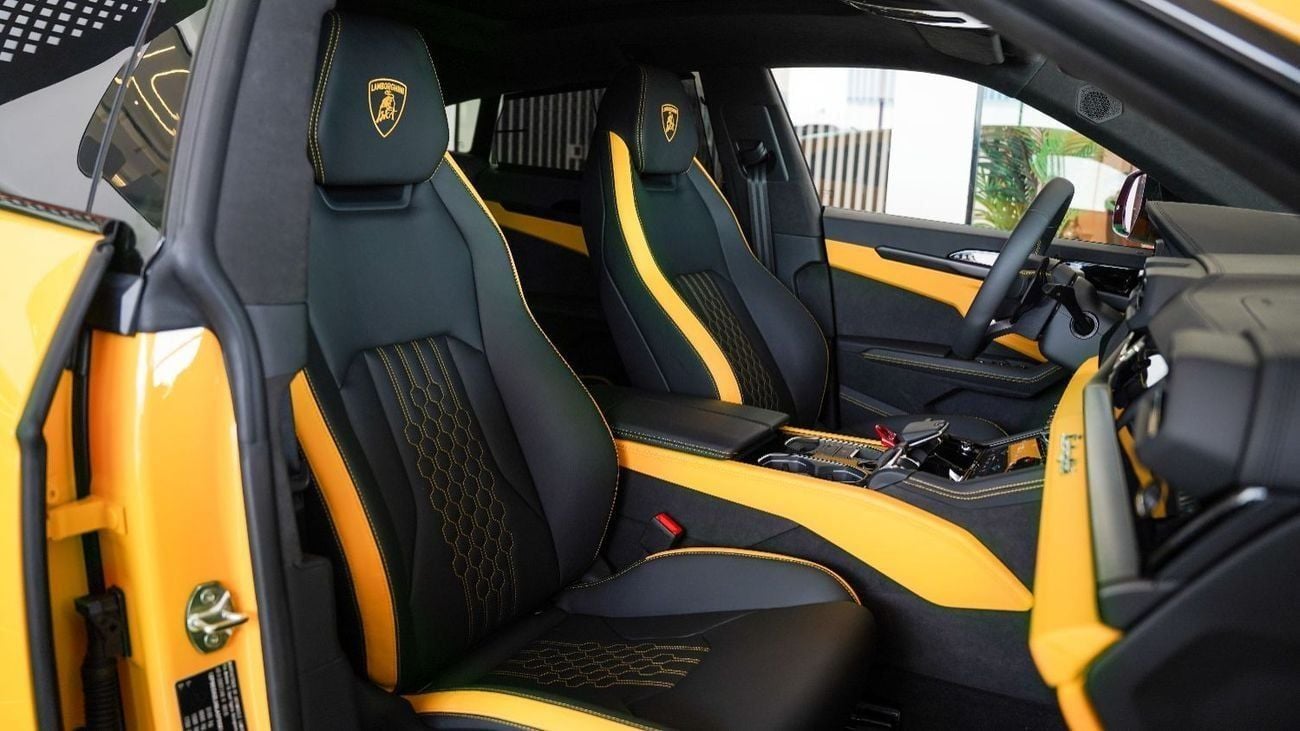 Lamborghini Urus Lamborghini Urus SE - Hybrid - 2025 (Warranty Available)