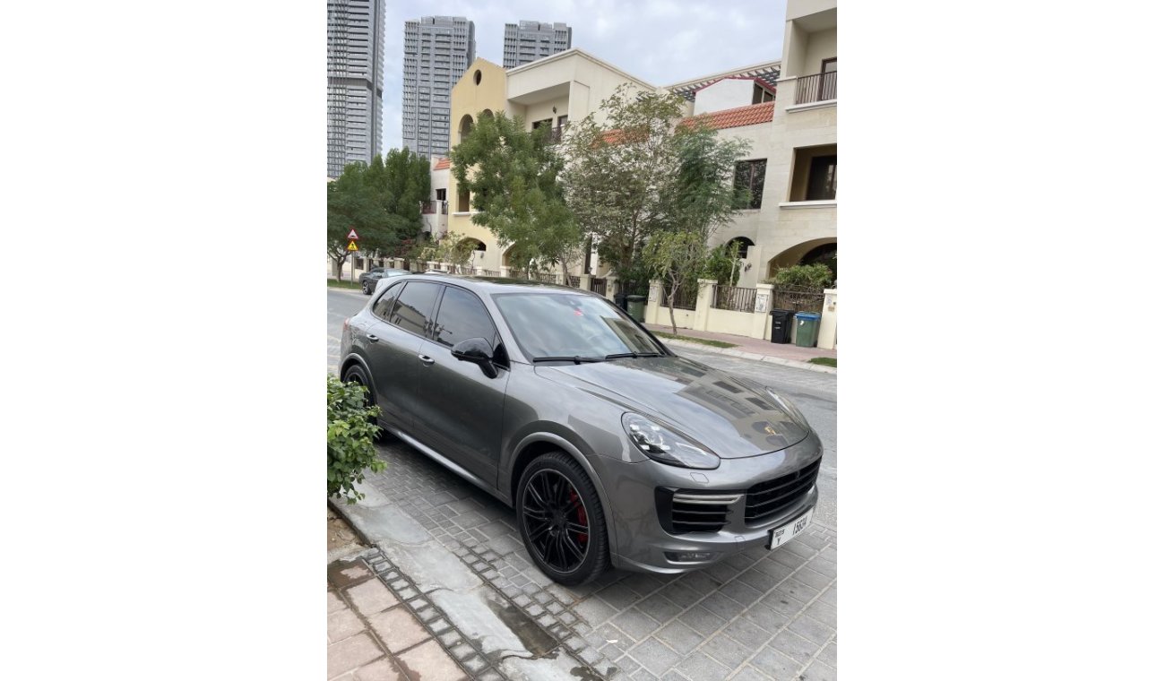 Porsche Cayenne GTS