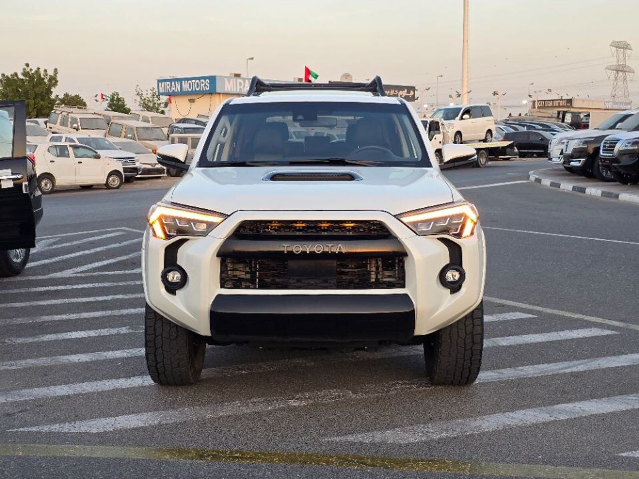 تويوتا Runner4 2024 Full option 4x4 , sunroof and 7 seater