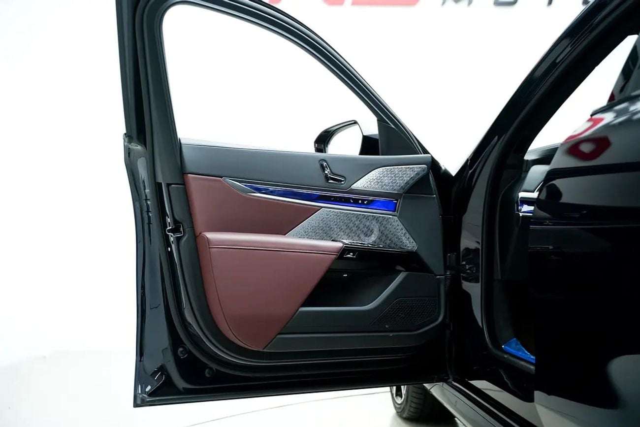 بي أم دبليو 740i 740I WITH 5 WARRANTY AND SERVICE CONTRACT FROM AGMC