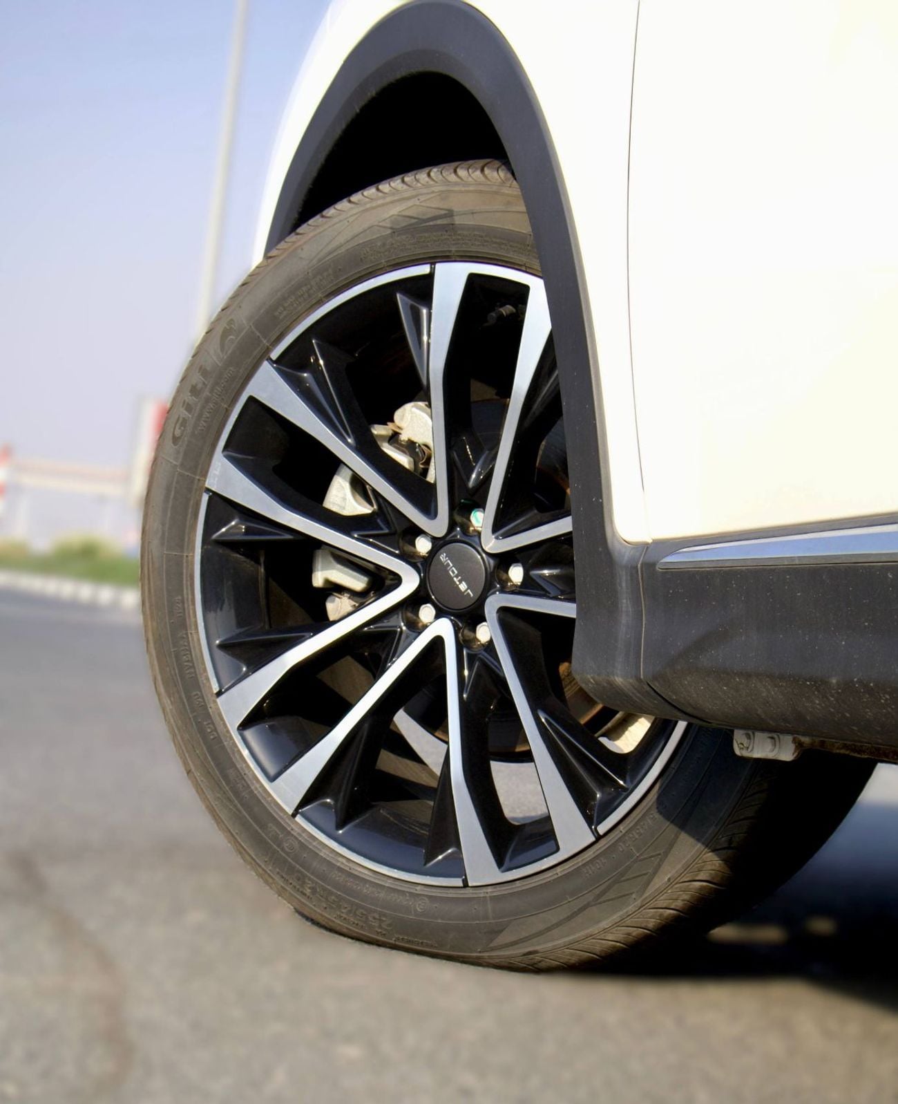 Jetour X70 Plus COM Jetour X70 Plus 1.6L 2025