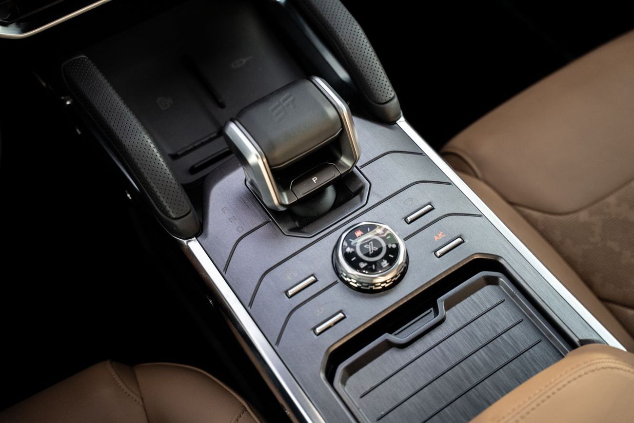 Jetour T2 Luxury 2024 GCC Low Mileage Full Service History 2.0L Turbo 4 Cylinders