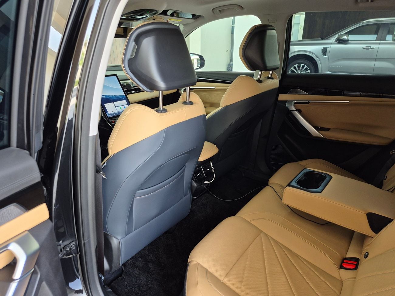 Geely Starray GF Plus 4WD GCC // AGMC Warrany and 100K Service Contract // Accident Free // From Owner Directly