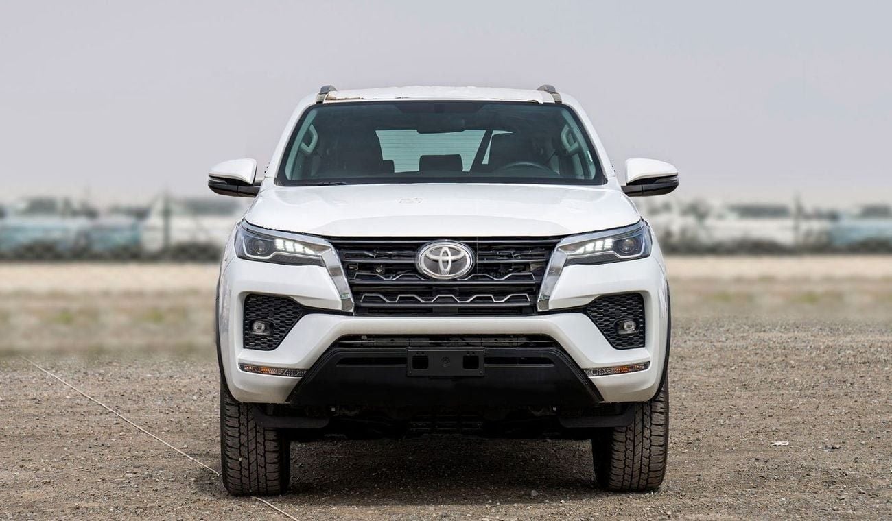 تويوتا فورتونر Toyota Fortuner 2.4L Diesel AT MY2024