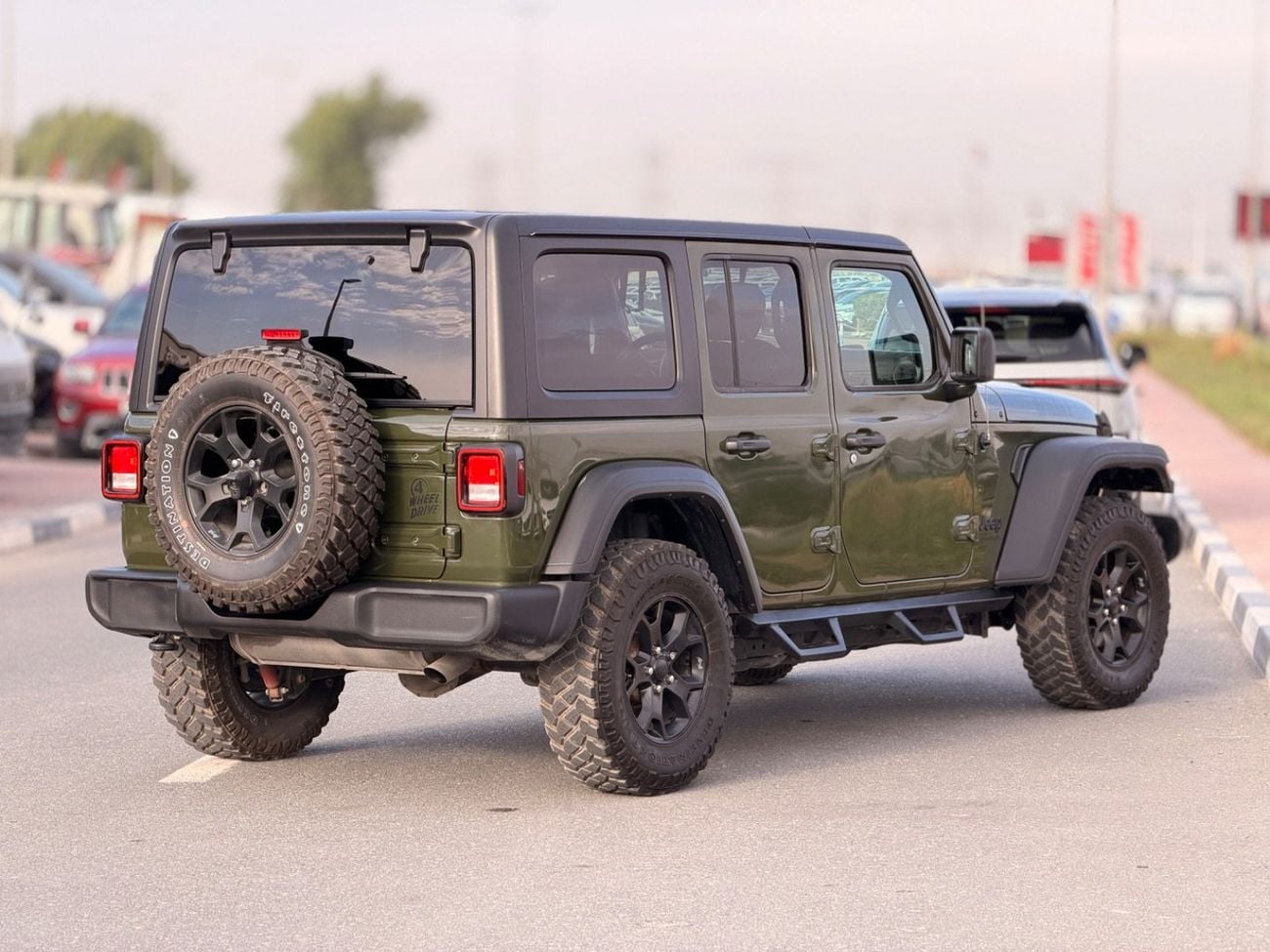 Jeep Wrangler Unlimited Sport S 2.0L A/T Sport 2.0L A/T Full Option