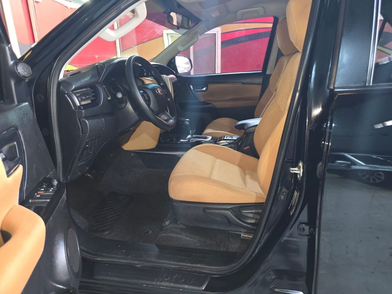 Toyota Fortuner EXR 2.7L (160 HP)