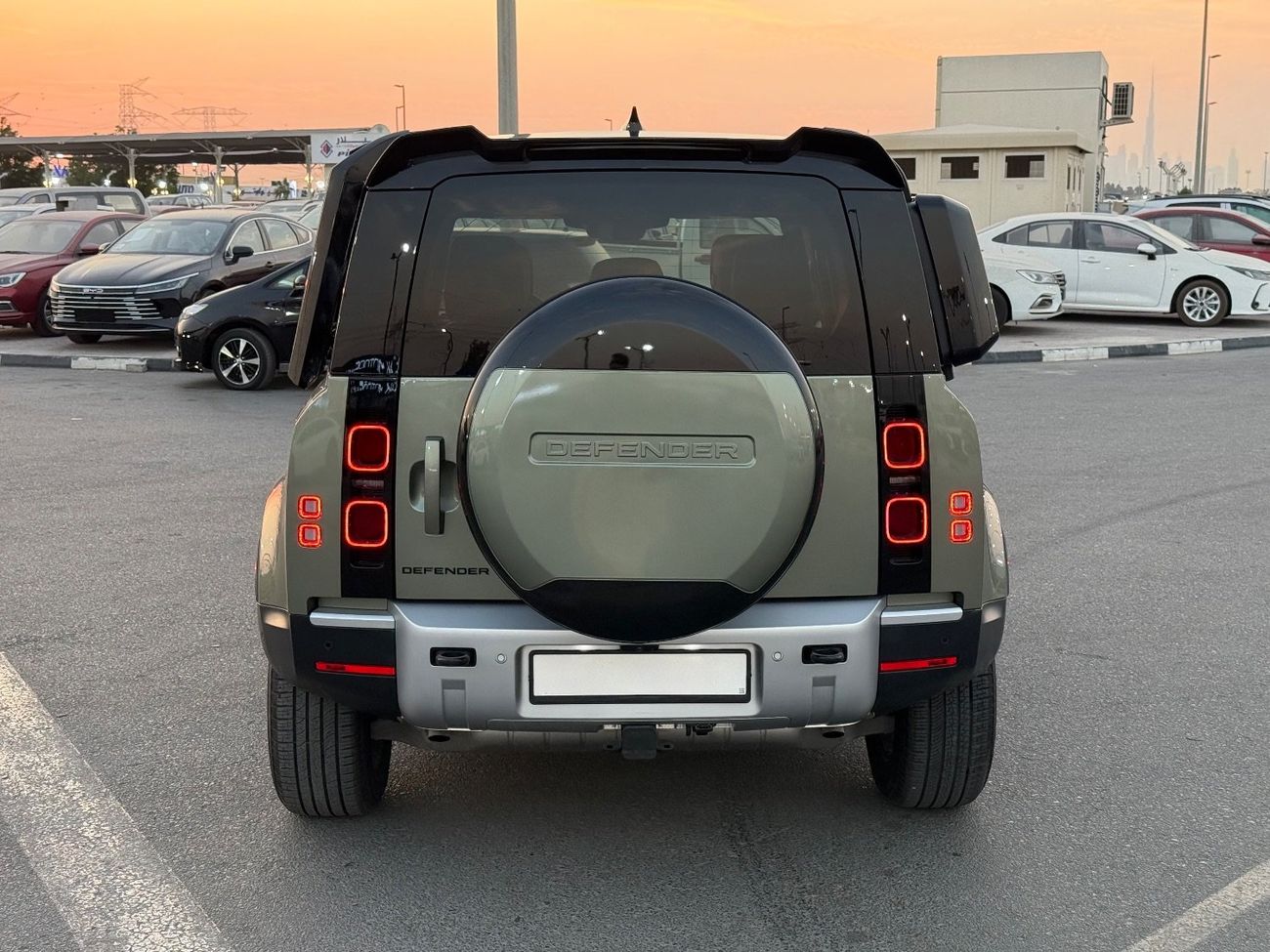 Land Rover Defender 110 P300 2.0L 2025 LAND ROVER DEFENDER 4x4 FULL OPTIONS IMPORTED FROM USA