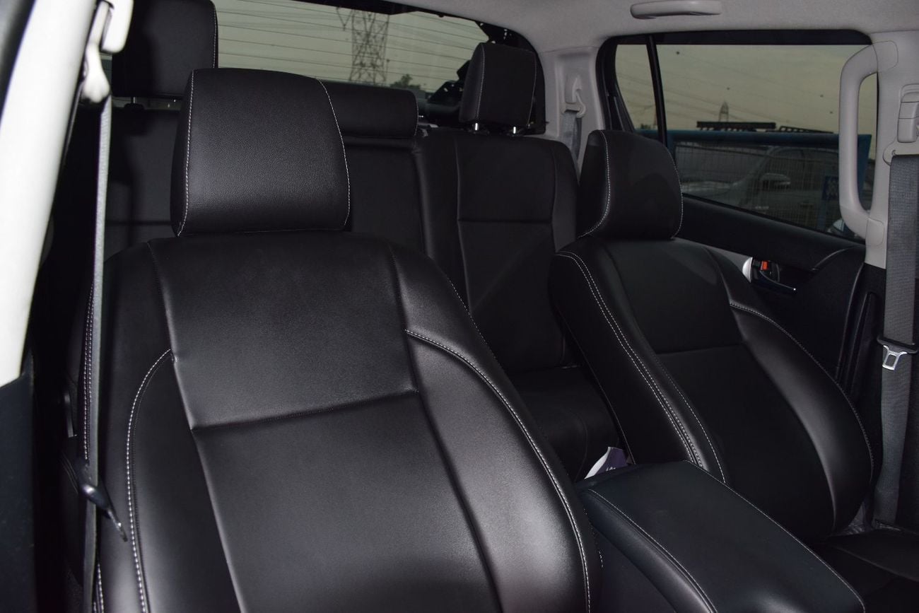 تويوتا هيلوكس DOUBLE CAB | DIESEL 2.8L | 4x4