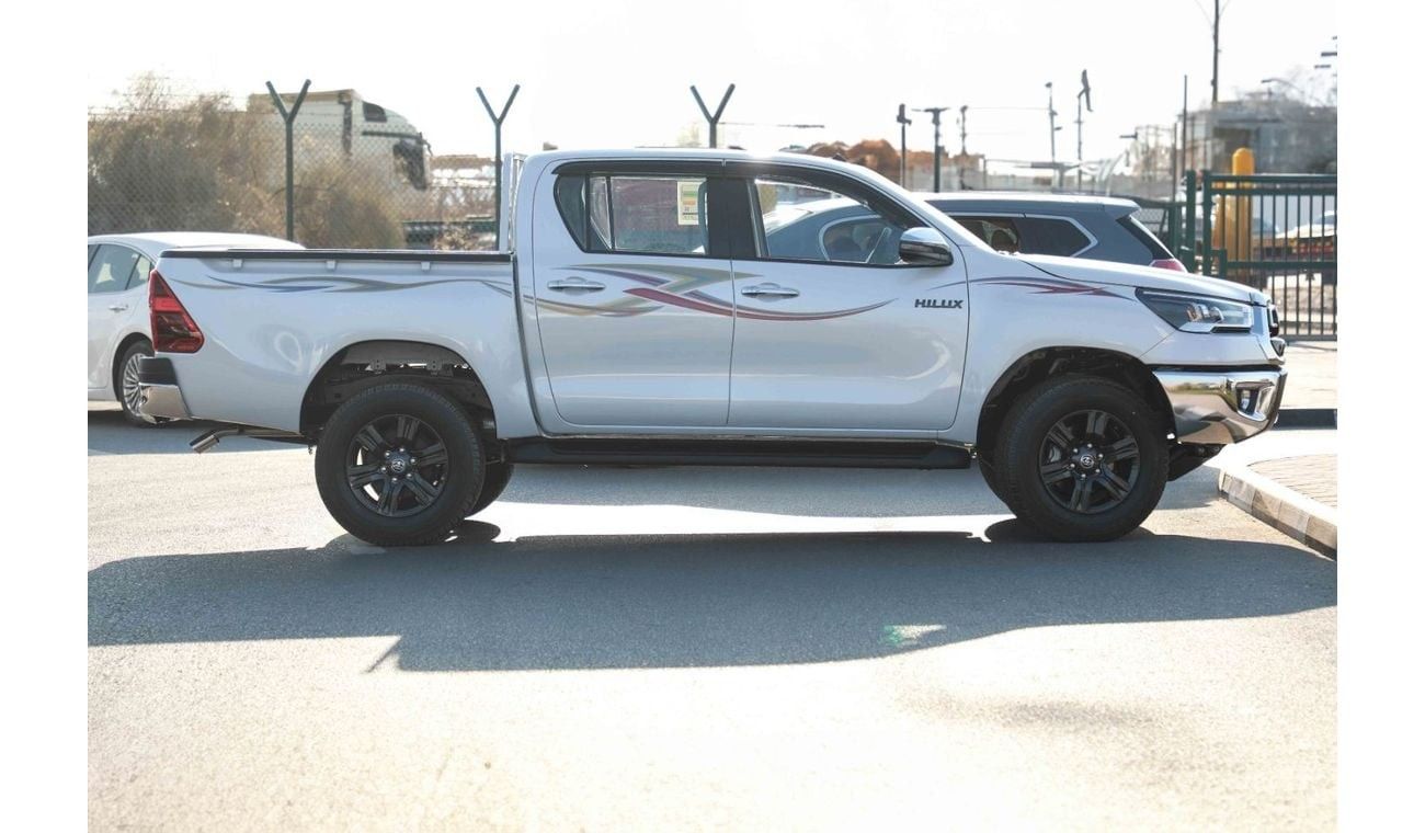 Toyota Hilux 2.7L HI - PLATINUM WHITE PEARL inside BLACK | Export Only