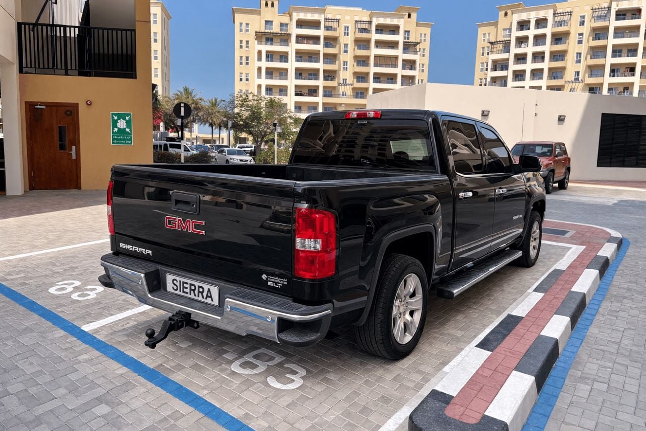 GMC Sierra 1500 SLT 5.3L Double Cab Utility 2015 GMC Sierra 1500 SLT 5.3 V8 | 1 Owner | Full Option | Passing T