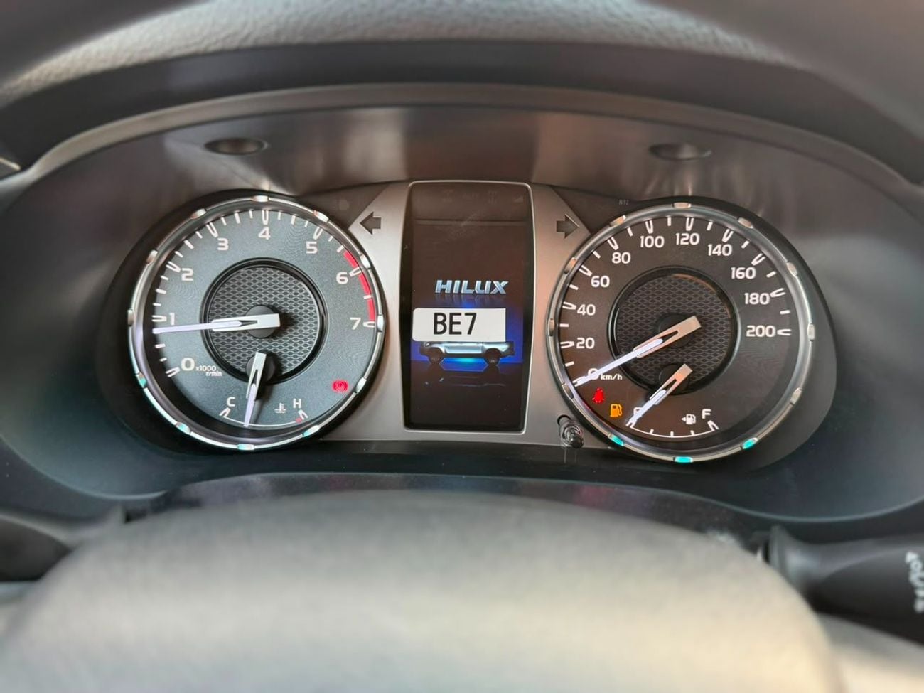 تويوتا هيلوكس GLX FULL PUSH START 2026