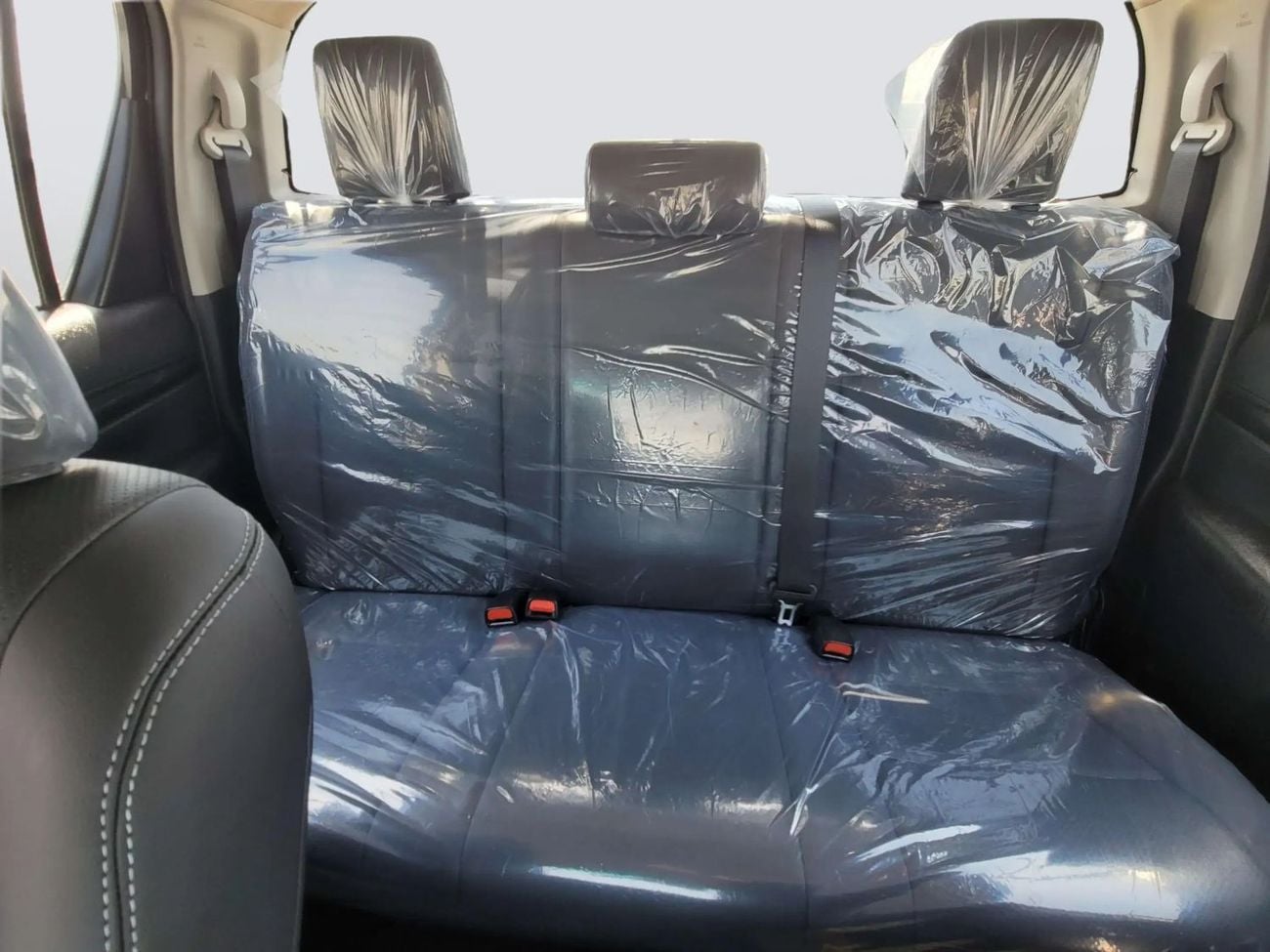 تويوتا هيلوكس GR SPORT 4x4 Diesel 2.8L Right hand Drive (Export Only)
