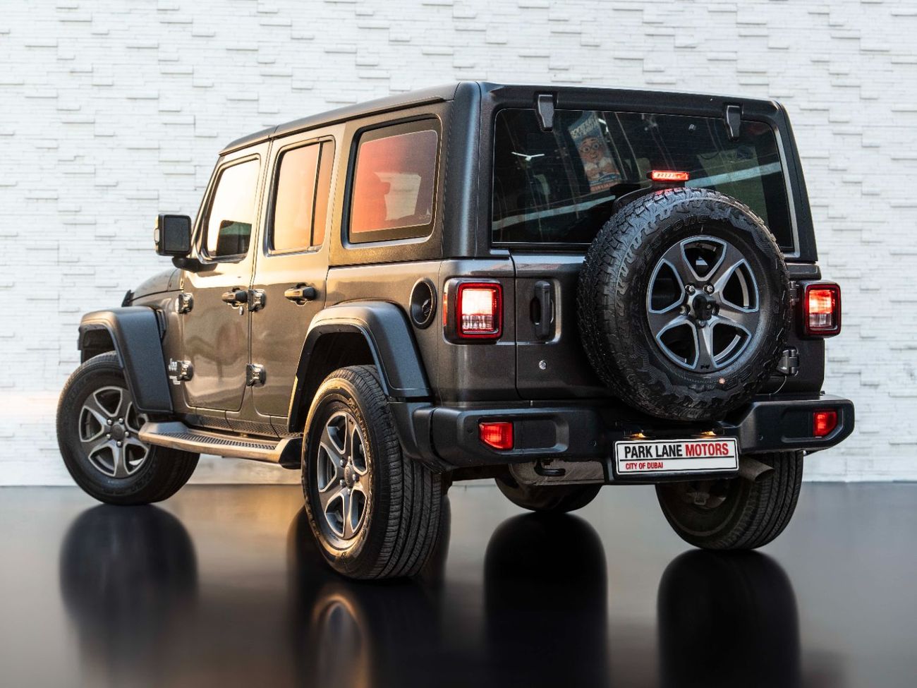 Jeep Wrangler Unlimited Sport S 3.6L A/T