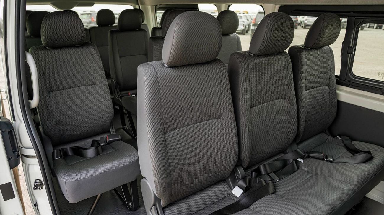 Toyota Hiace GL TOYOTA HIACE HR 2.7P MT 16 SEATER  - WHITE