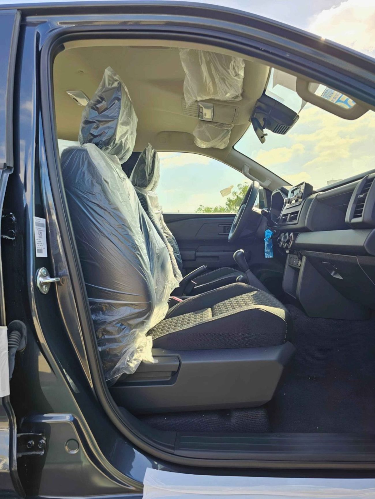 ميتسوبيشي L200 GLX 2.4L PETROL / M/T / SIDE STICKER / 4WD / (CODE # GLXP)