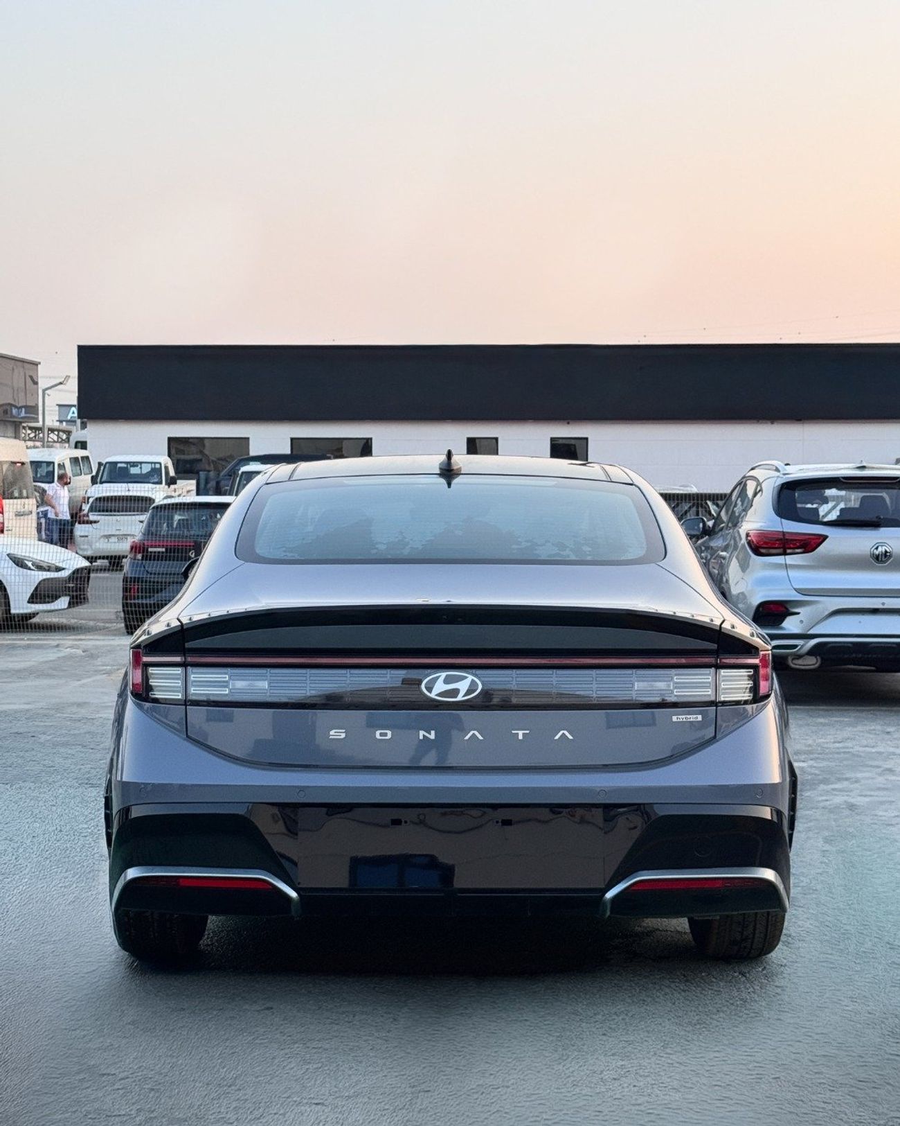 Hyundai Sonata HYUNDAI Sonata 2.0L HEV - 2025 MODEL