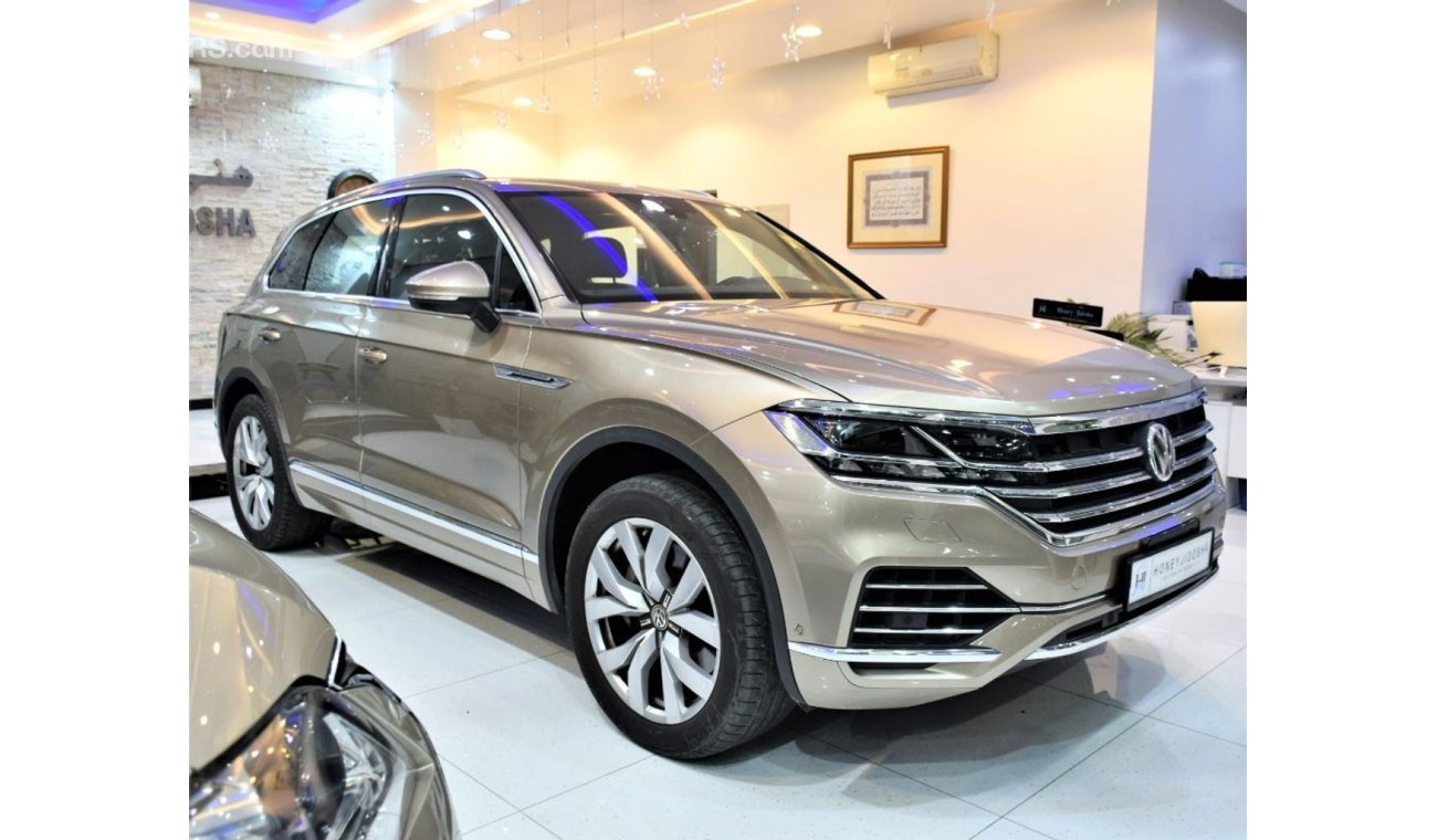 فولكس واجن طوارق ORIGINAL PAINT ( صبغ وكاله ) AGENCY WARRANTY & SERVICE! Volkswagen Touareg 2019 Model!! in Brown Col