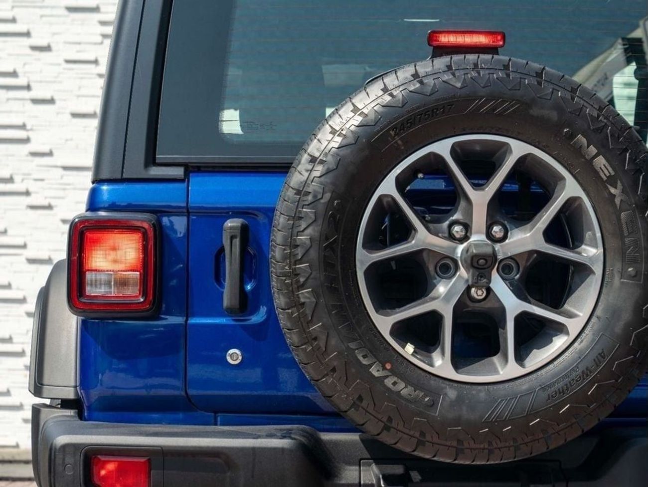 جيب رانجلر AED 2,202 PM • WRANGLER UNLIMITED SPORT • ONLY 61,000 KMS • PRISTINE CONDITION