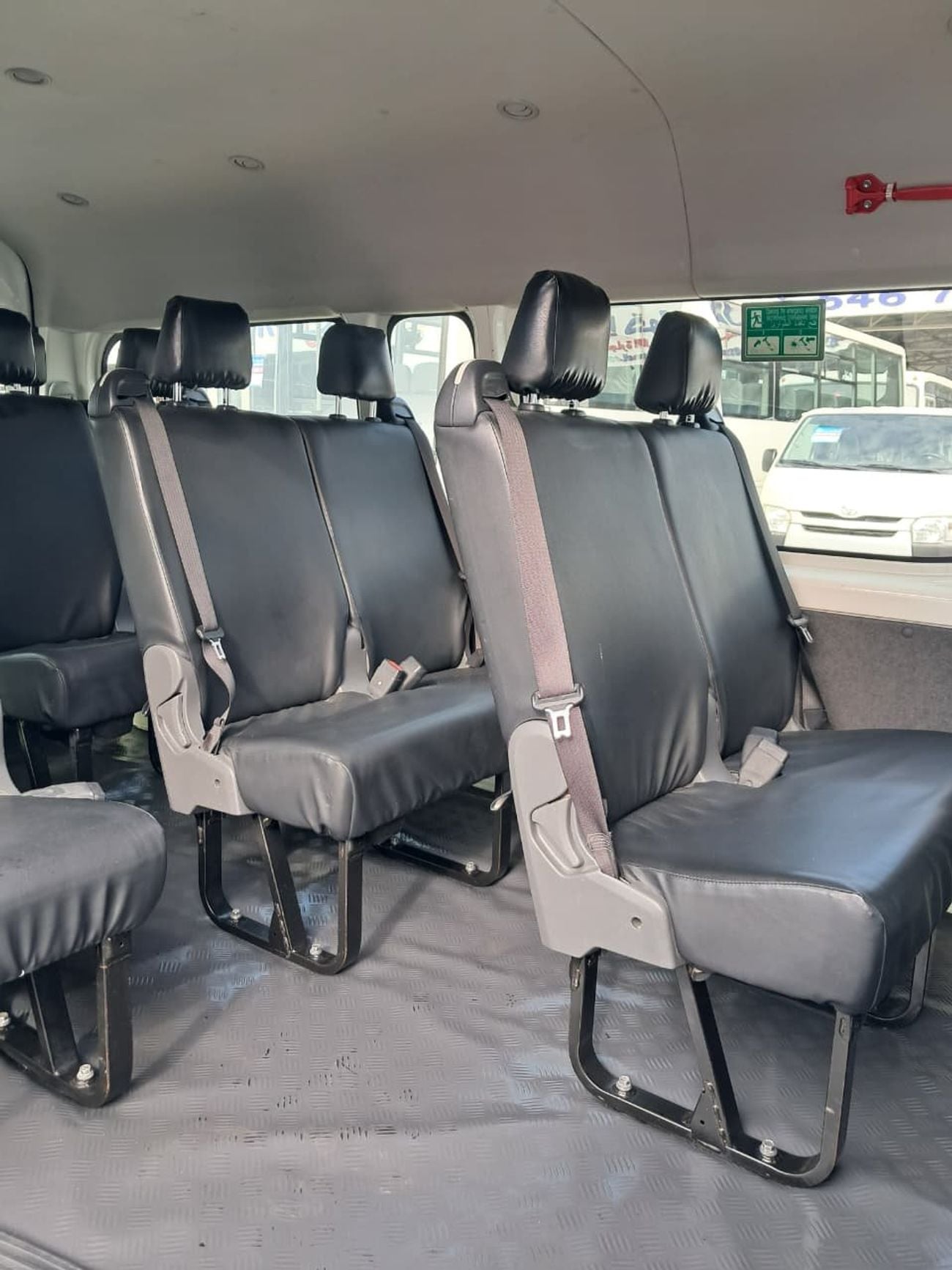 Toyota Hiace GLS - High Roof 3.5L