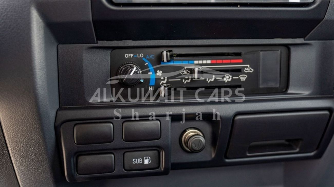 Toyota Land Cruiser Pick Up TOYOTA LAND CRUISER LC79SC 4.0P MT MY2023