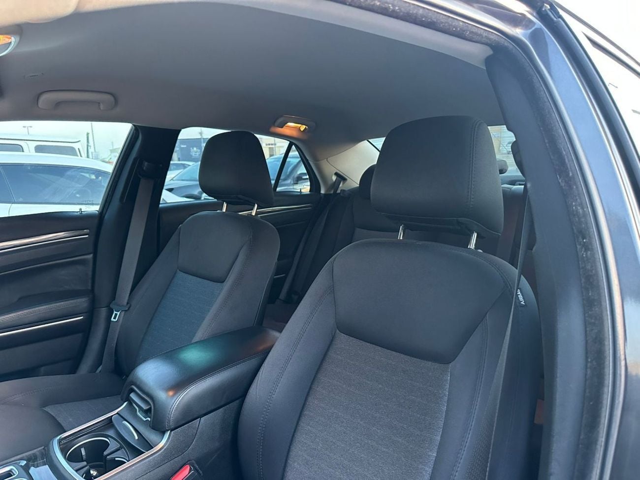 Chrysler 300 SRT8 S 3.6L 019 Chrysler 300 Touring – V6 – American Specs | Excellent Condition