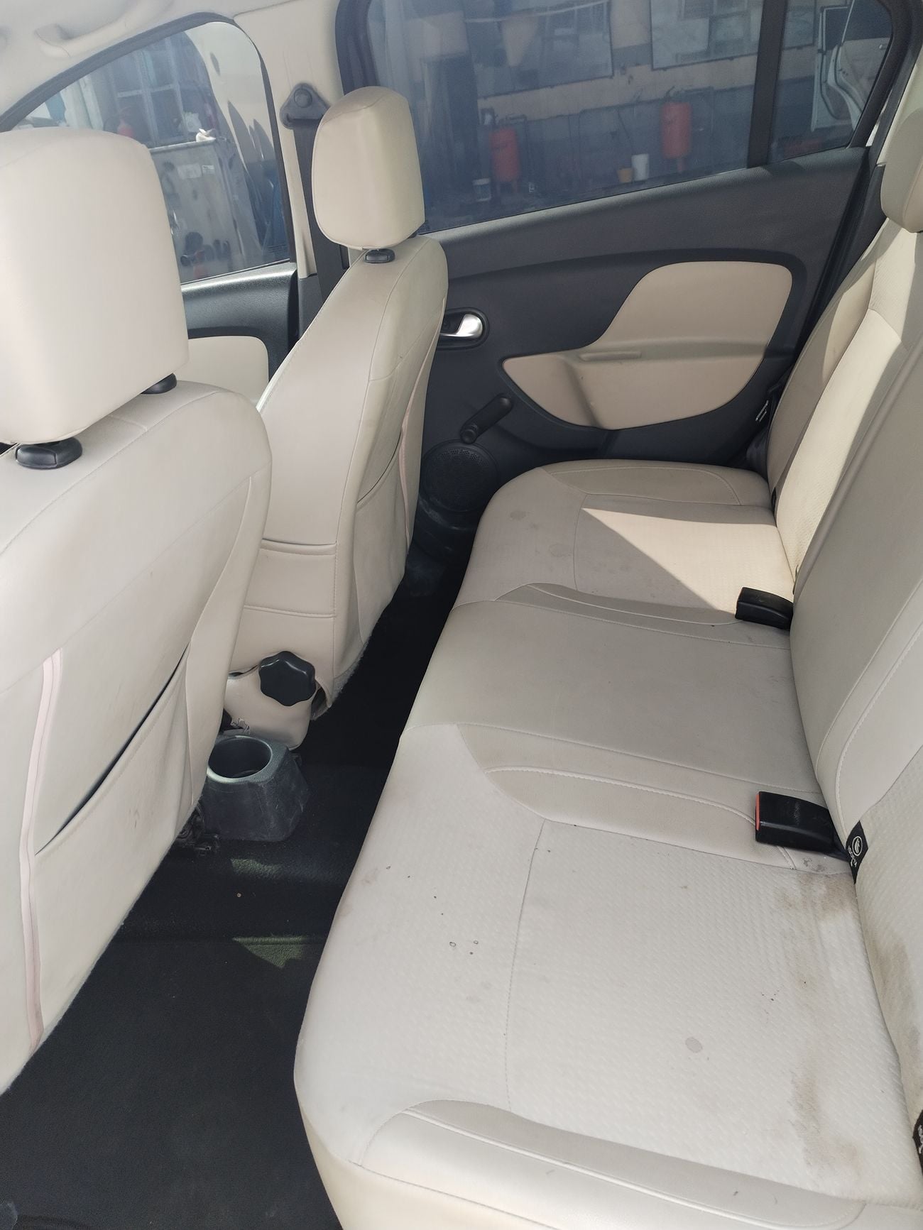 رينو سيمبول 1.6L SE