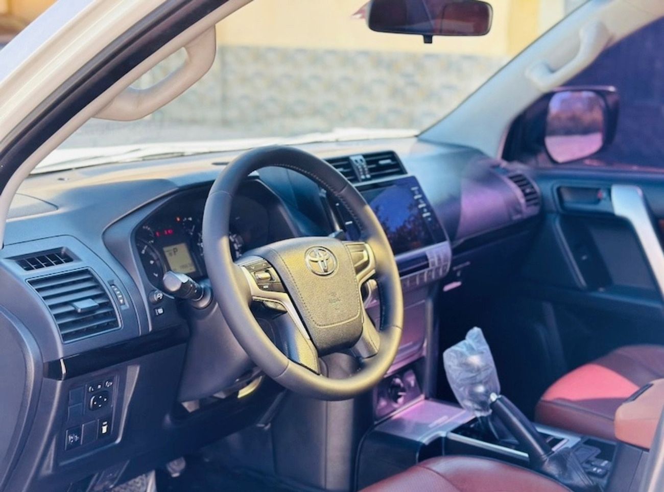 تويوتا برادو Toyota Prado 2019 VXR 2.7L 4WD v4 full option Top the Range