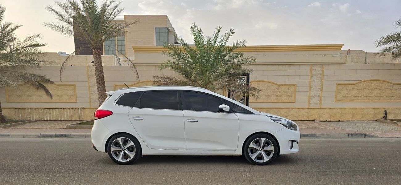 Kia Carens EX Deluxe 2.0L