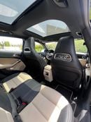 Mercedes-Benz GLA 250 Std 2.0L (211 HP) GLA250 Panoramic GCC