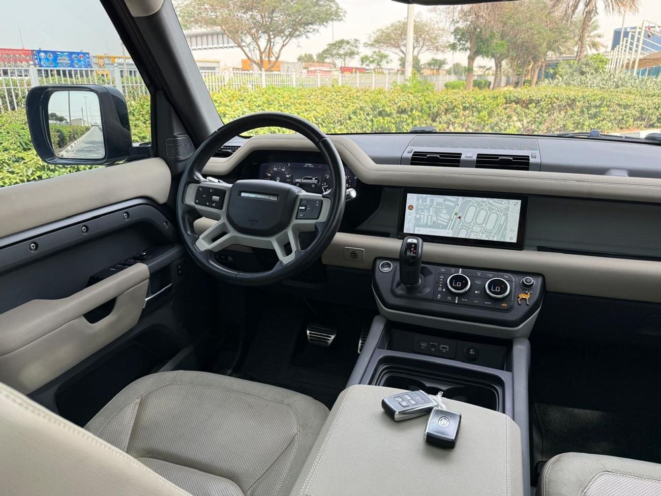 Land Rover Defender P300 110 S 2.0L (5 Seater) RAMADAN OFFER LAND ROVER DEFENDER 110S P300 2021 GCC URBAN BODY KIT FULL