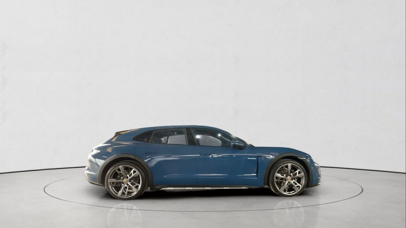 بورش تايكان 4 Cross Turismo | شامل الضمان | 0 ﺪﻔﻋﺓ ﺃﻮﻟﻯ