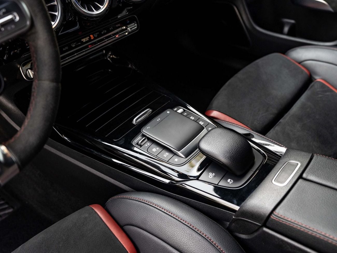 Mercedes Benz CLA 45 AMG STD