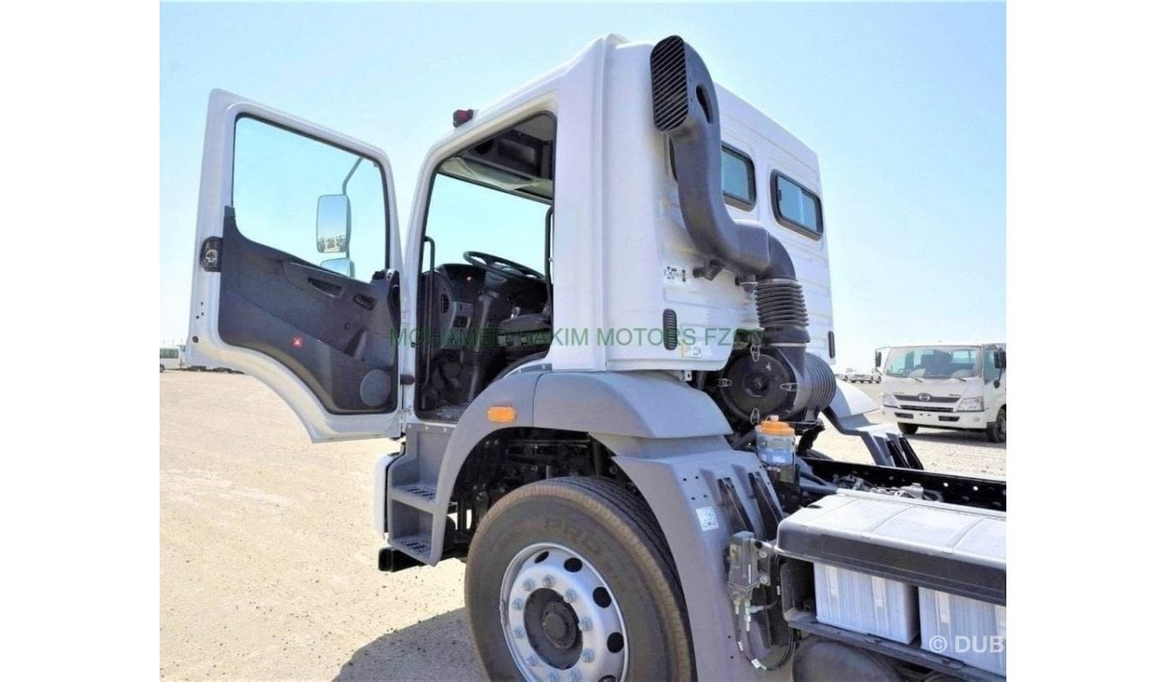 ميتسوبيشي فوسو 12.5 ton chassis 2024 model