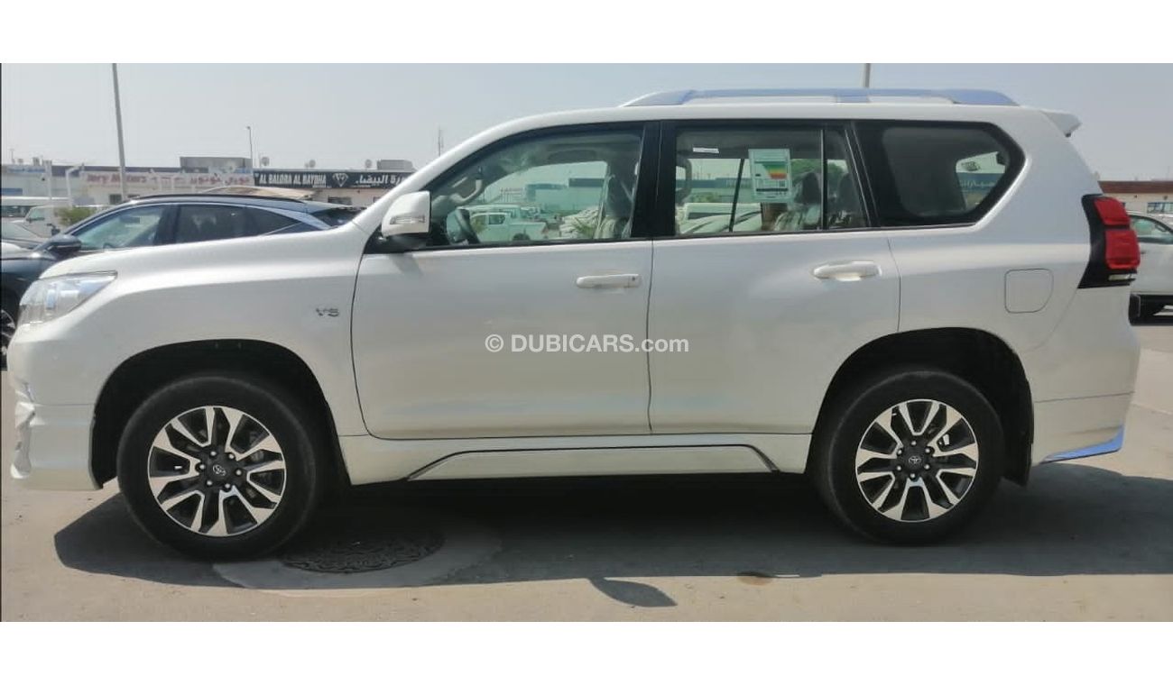 Toyota Prado TXL , 4.0 L , sunroof , 2 electric seats , leather seats