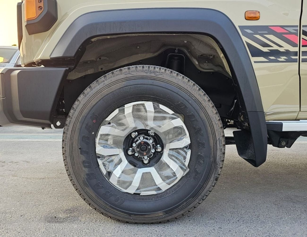 Toyota Land Cruiser 70 LC76 LX HARDTOP 5DOOR || 2.8L DIESEL V4 M/T 4WD | REAR CAMERA | OVER FENDER | FABRIC SEATS (CODE # H