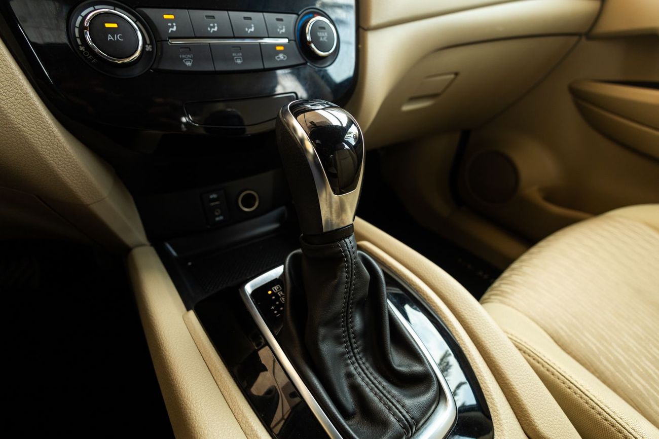 نيسان إكس تريل SL 2.5L