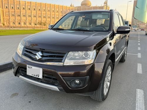 سوزوكي جراند فيتارا full option, sunroof, leather seat