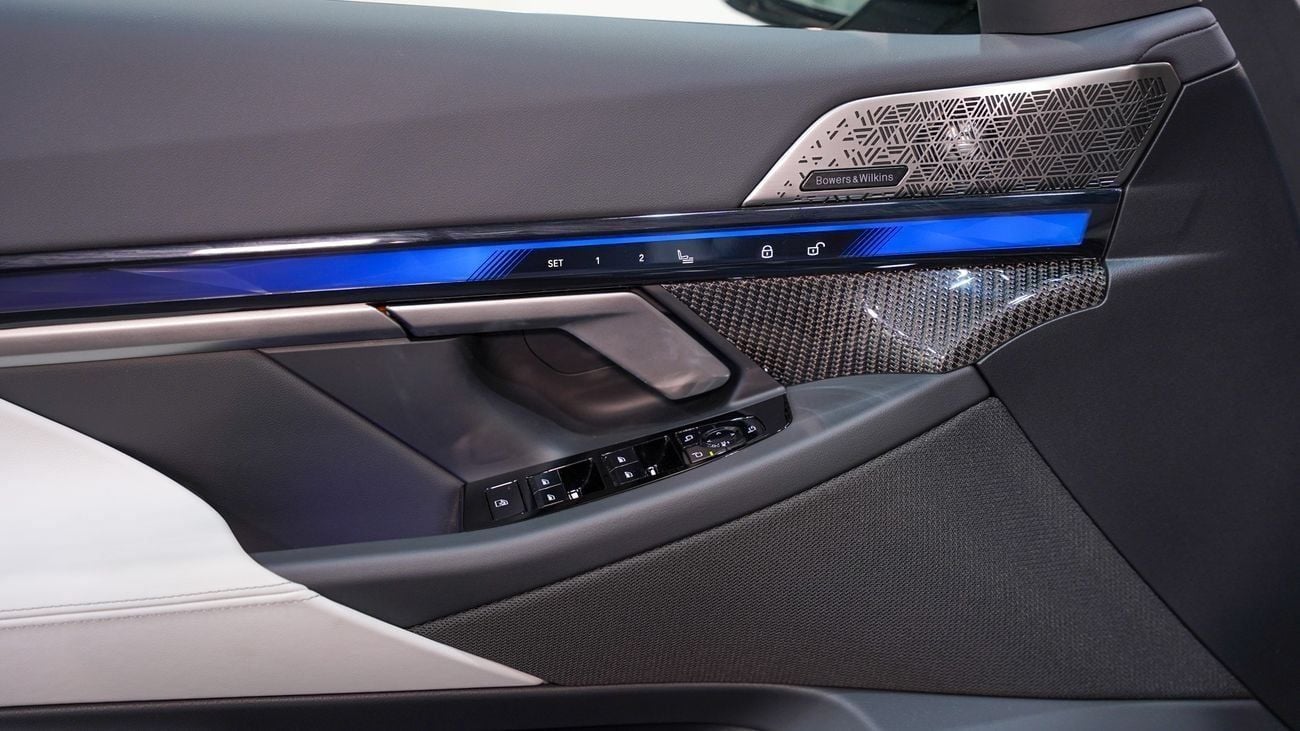 بي أم دبليو M5