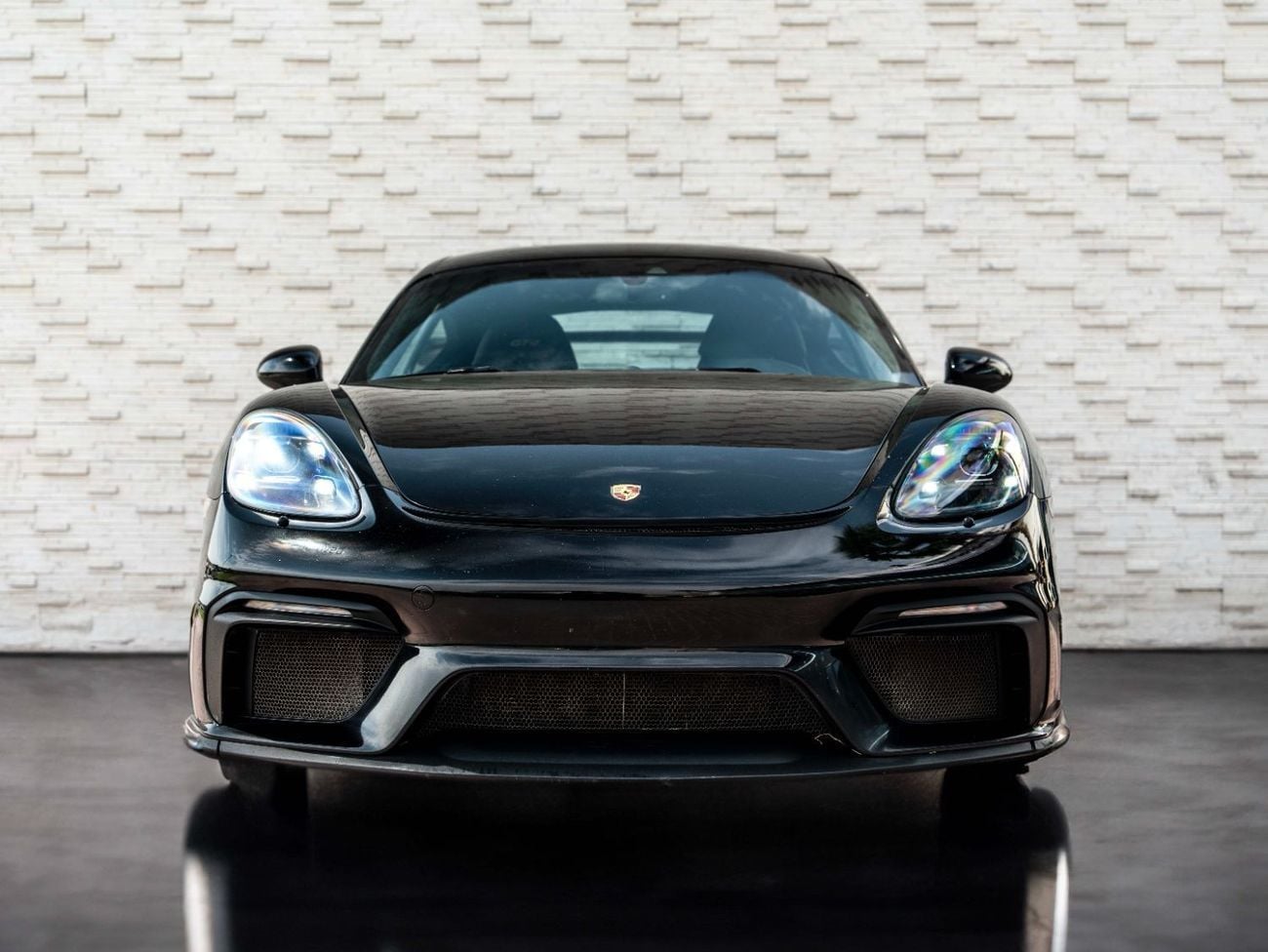 بورش كايمان 718 GT4 4.0L (420 HP) M/T
