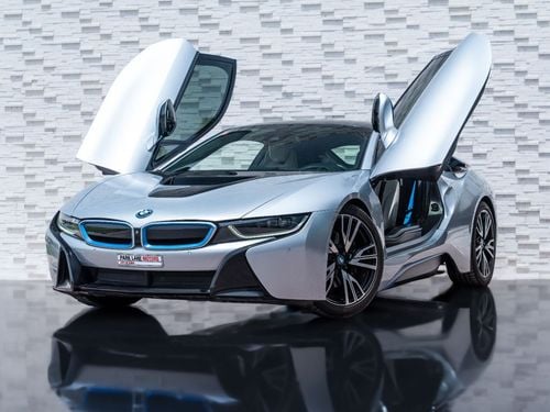 BMW i8 COUPE