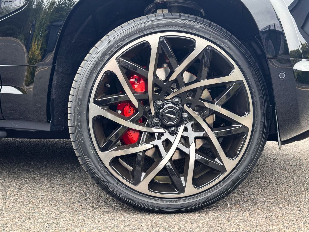 Land Rover Defender 110 X P425 5.0L V8 OVERFINCH in RIGHT HAND DRIVE (EXPORT ONLY)