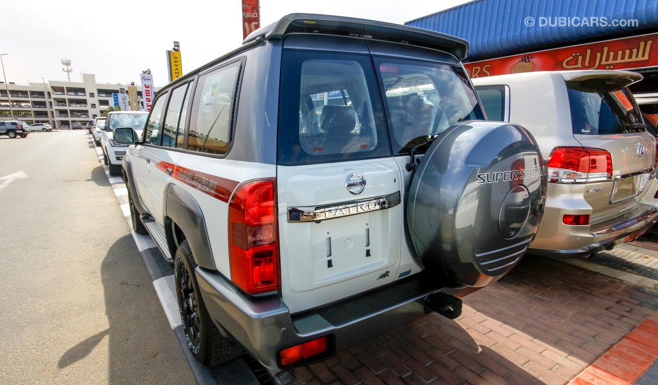 Nissan Patrol Super Safari